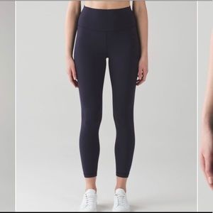 Midnight navy Lululemon align 7/8 pants sz 6